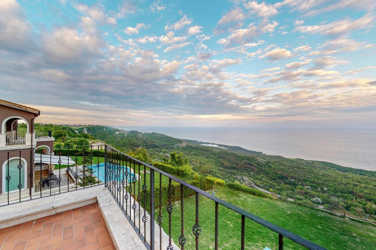 Lighthouse Luxe Estate Apart & Villas Balchik Luaran gambar